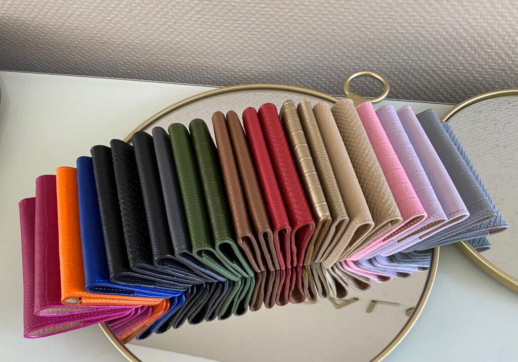 PORTA PASAPORTE (VARIOS COLORES)