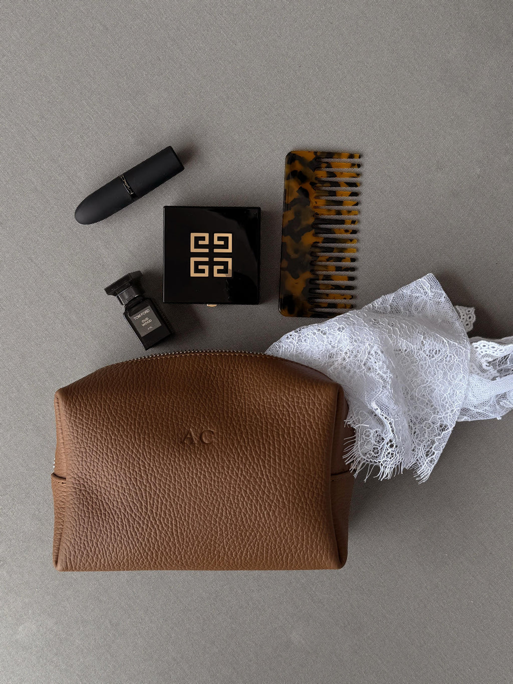BEAUTY POUCH